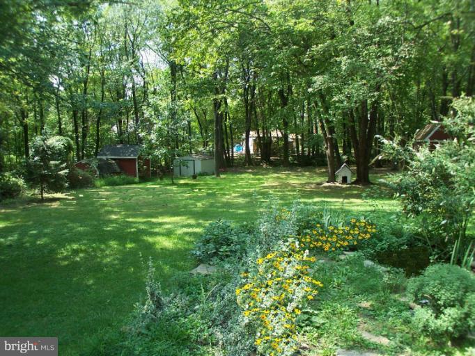 5670 Waterloo Road Columbia, MD 21045 - Photo 12 of 12 back yard