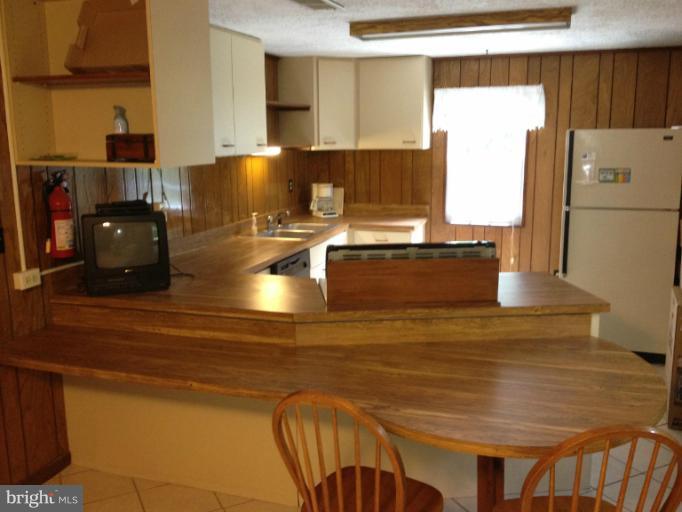 5670 Waterloo Road Columbia, MD 21045 - Photo 8 of 12 2nd Kitchen