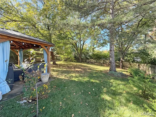 $475,000 | 1201 Dunston Drive, St. Louis, MO 63146