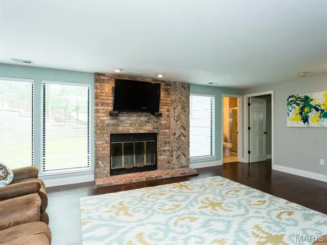 $475,000 | 1201 Dunston Drive, St. Louis, MO 63146