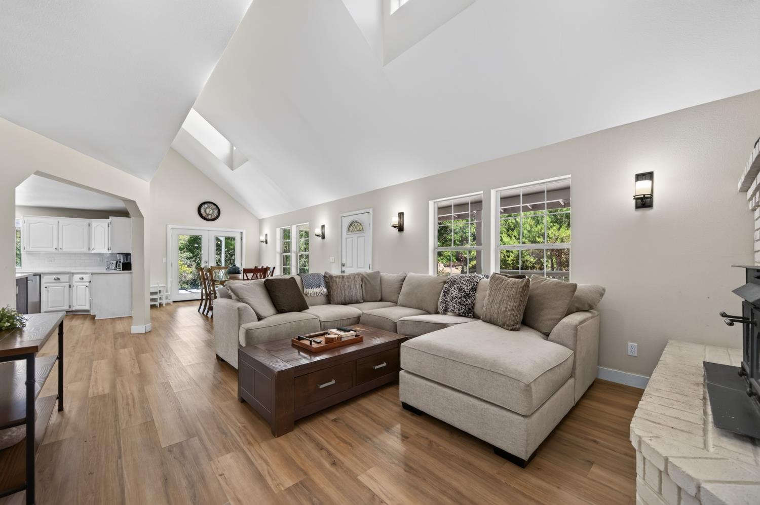 4900 Knottingham Road Diamond Springs, CA 95619 - Photo 18 of 64 Gallery Image 18