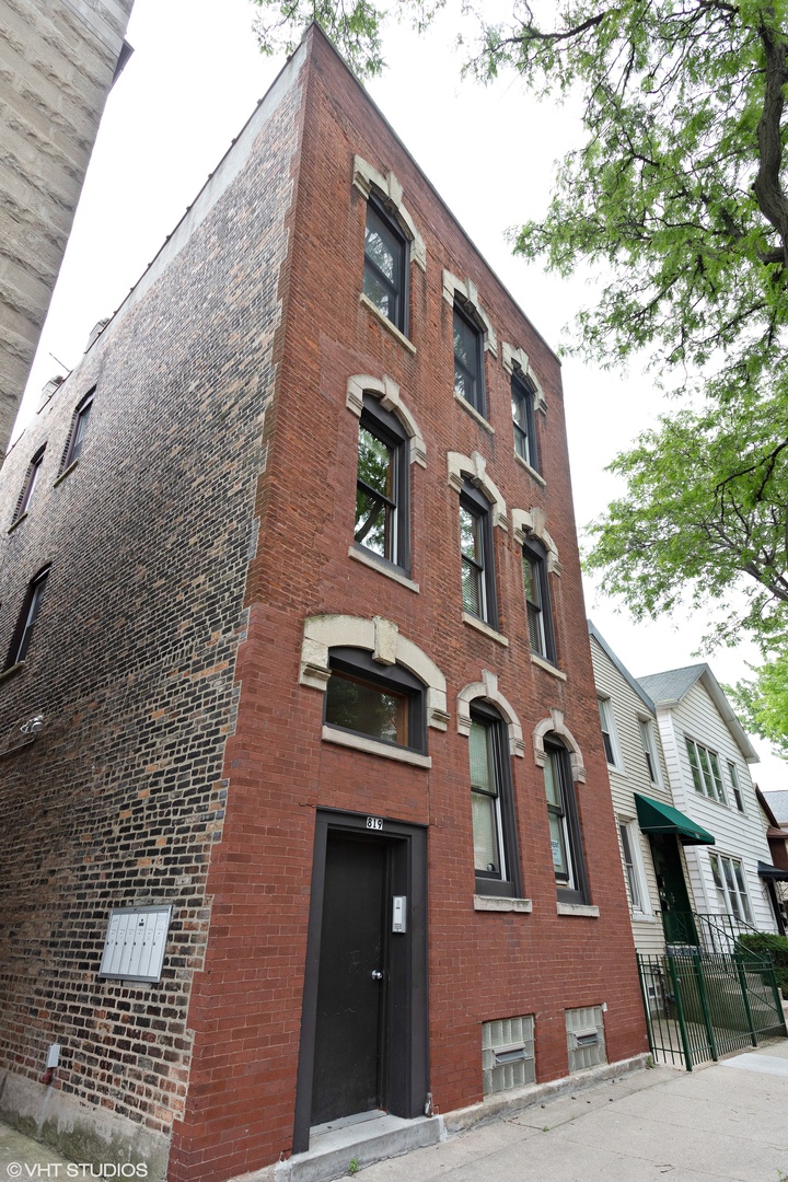 819 South Carpenter Street Chicago, IL 60607 - Photo 1 of 10