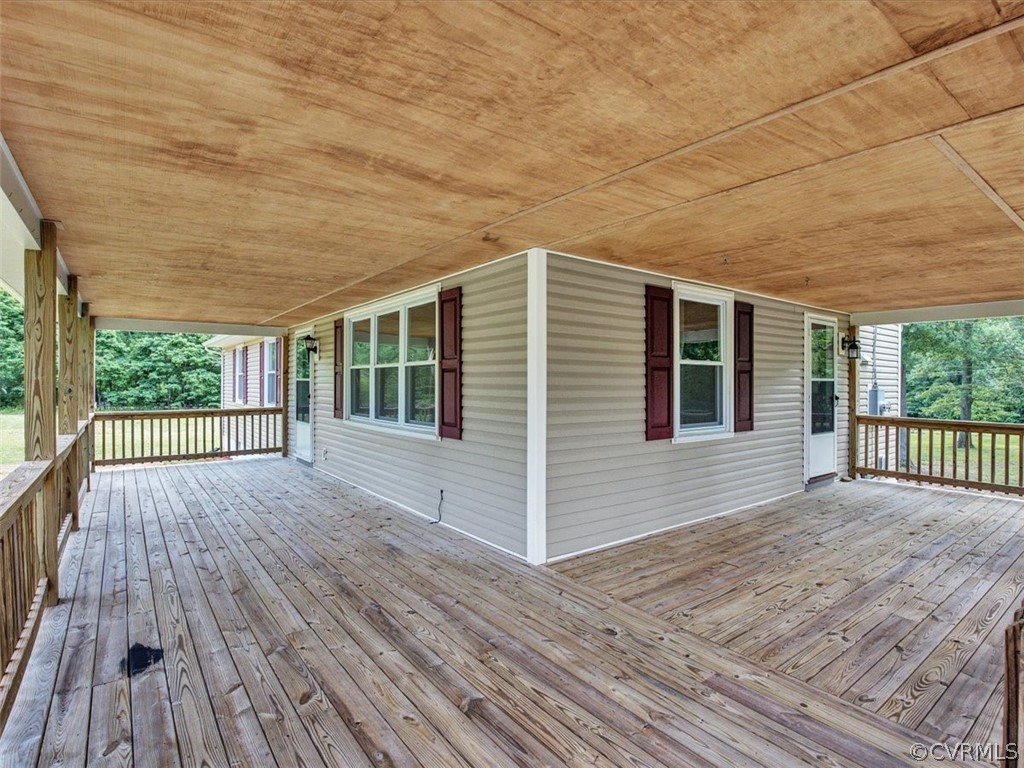 4326 Worsham Road Powhatan, VA 23139 - Photo 3 of 27 Gallery Image 3