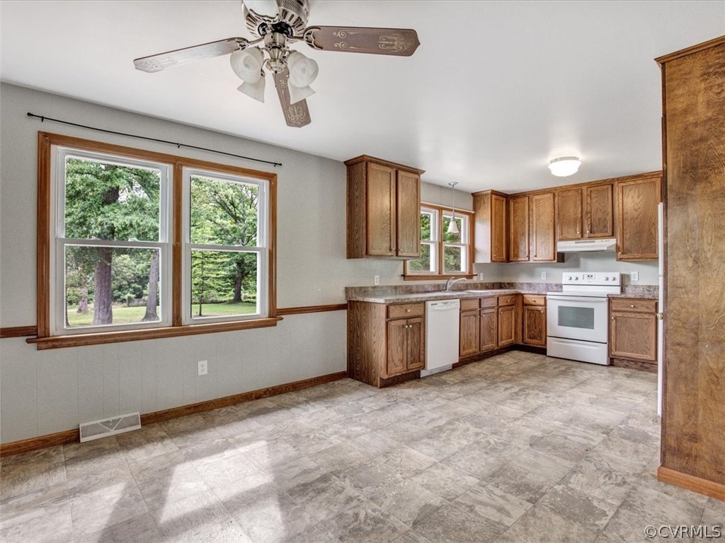 4326 Worsham Road Powhatan, VA 23139 - Photo 9 of 27 Gallery Image 9