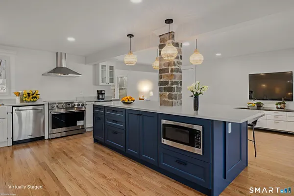 $1,095,000 | 87 Colony Road, Groton, CT 06340