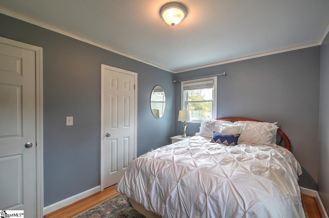 563 Lowndes Hill Road Greenville, SC 29607 - Photo 25 of 31 Gallery Image 25