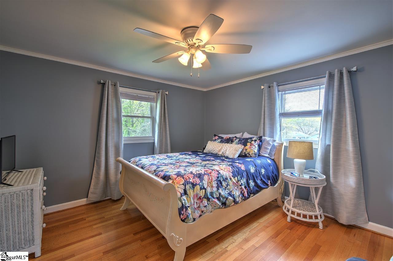 563 Lowndes Hill Road Greenville, SC 29607 - Photo 26 of 31 Gallery Image 26