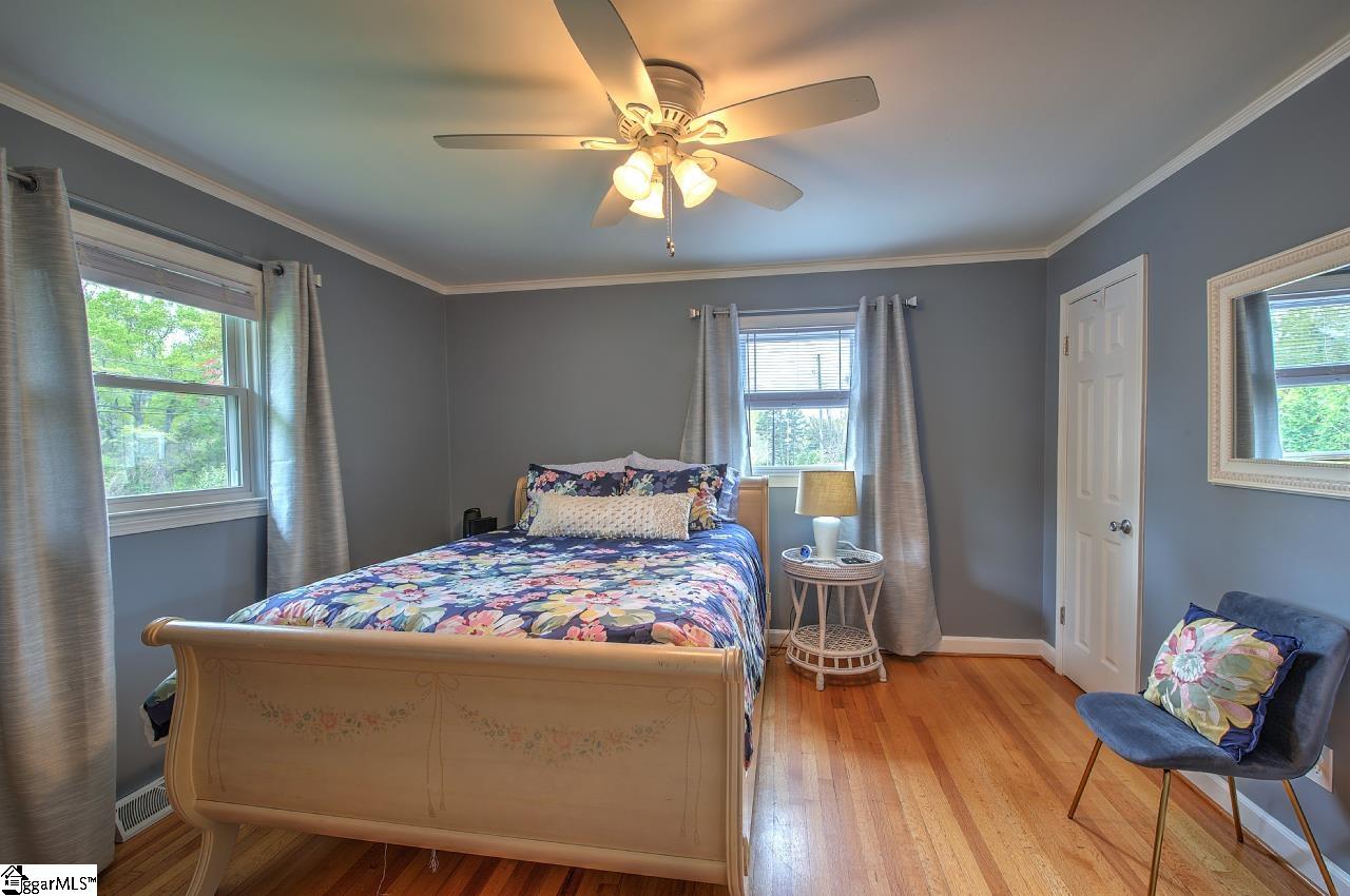 563 Lowndes Hill Road Greenville, SC 29607 - Photo 27 of 31 Gallery Image 27