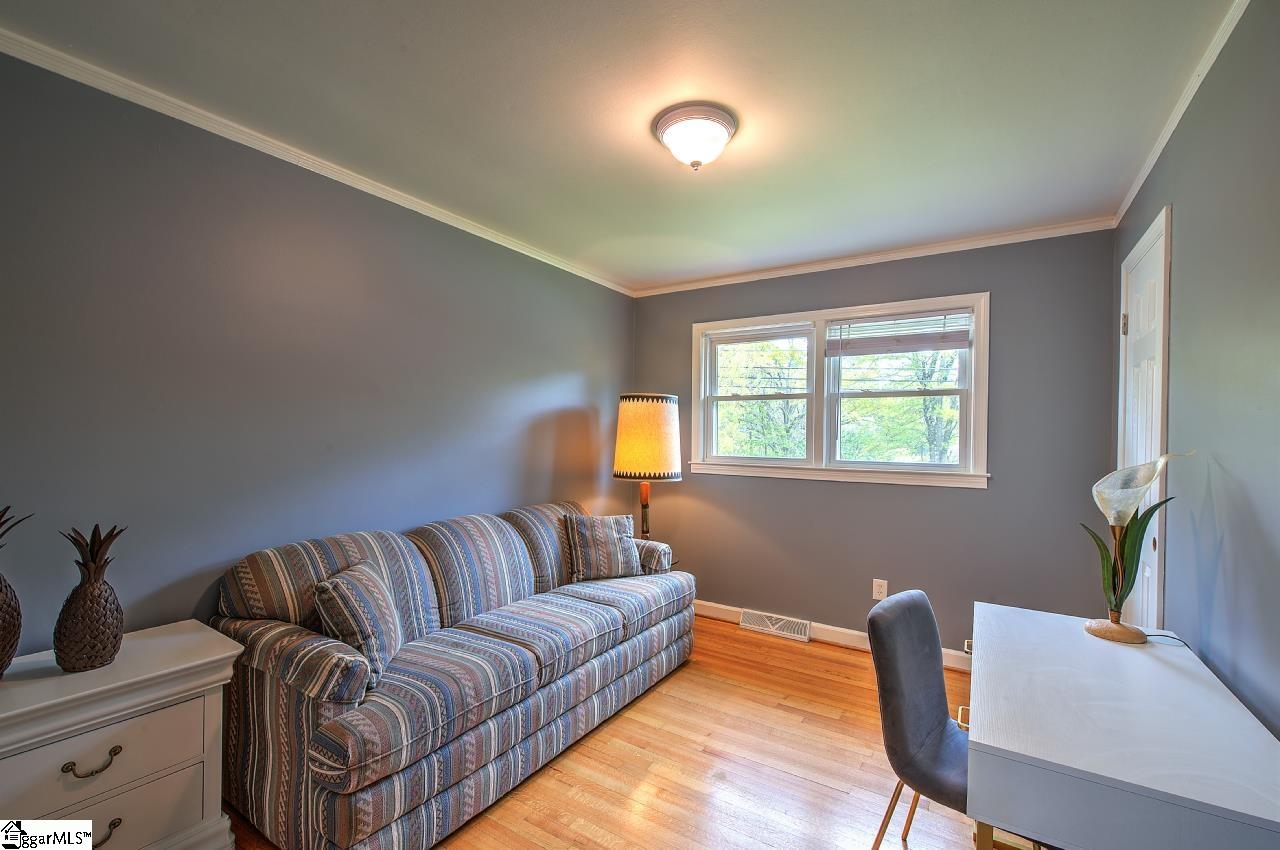 563 Lowndes Hill Road Greenville, SC 29607 - Photo 29 of 31 Gallery Image 29