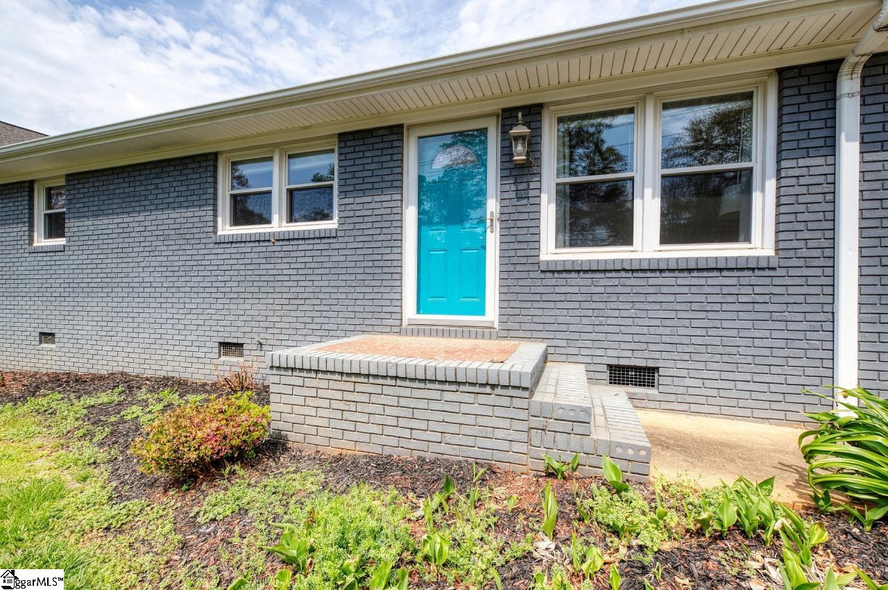 563 Lowndes Hill Road Greenville, SC 29607 - Photo 30 of 31 Gallery Image 30