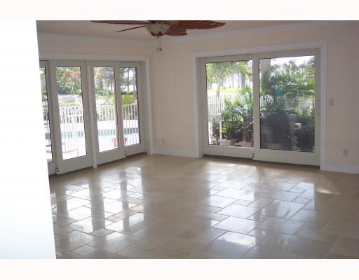 129 South Golfview Road, Unit 2 Lake Worth Beach, FL 33460 - Photo 6 of 15 Additional Photo