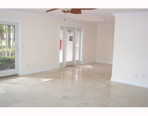 129 South Golfview Road, Unit 2 Lake Worth Beach, FL 33460 - Photo 7 of 15 Additional Photo