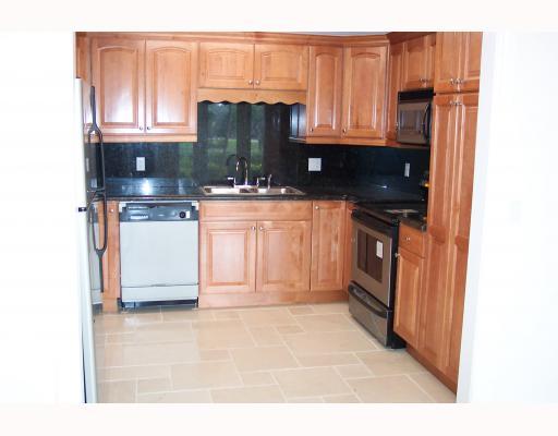129 South Golfview Road, Unit 2 Lake Worth Beach, FL 33460 - Photo 8 of 15 Additional Photo