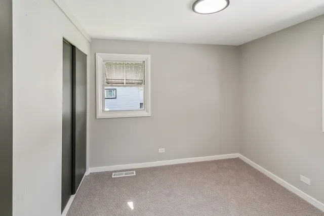 $194,800 | 15332 Dante Avenue, Dolton, IL 60419