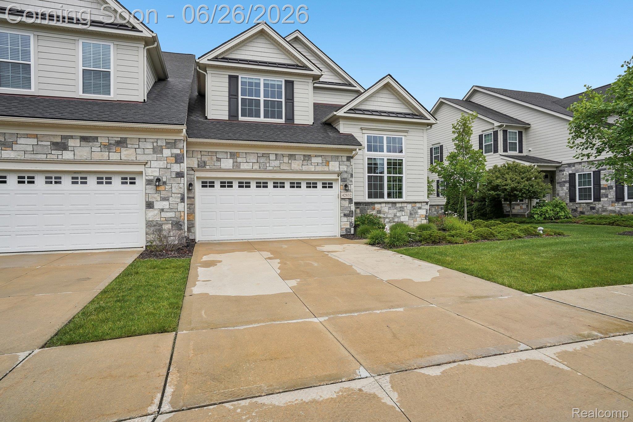 42832 Cardinal Way Novi, MI 48375 - Photo 3 of 47 2-web-or-mls-Cardinal Way 47-S2506-002.jpg