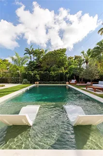 $4,195,000 | 4430 Royal Palm Avenue, Miami Beach, FL 33140