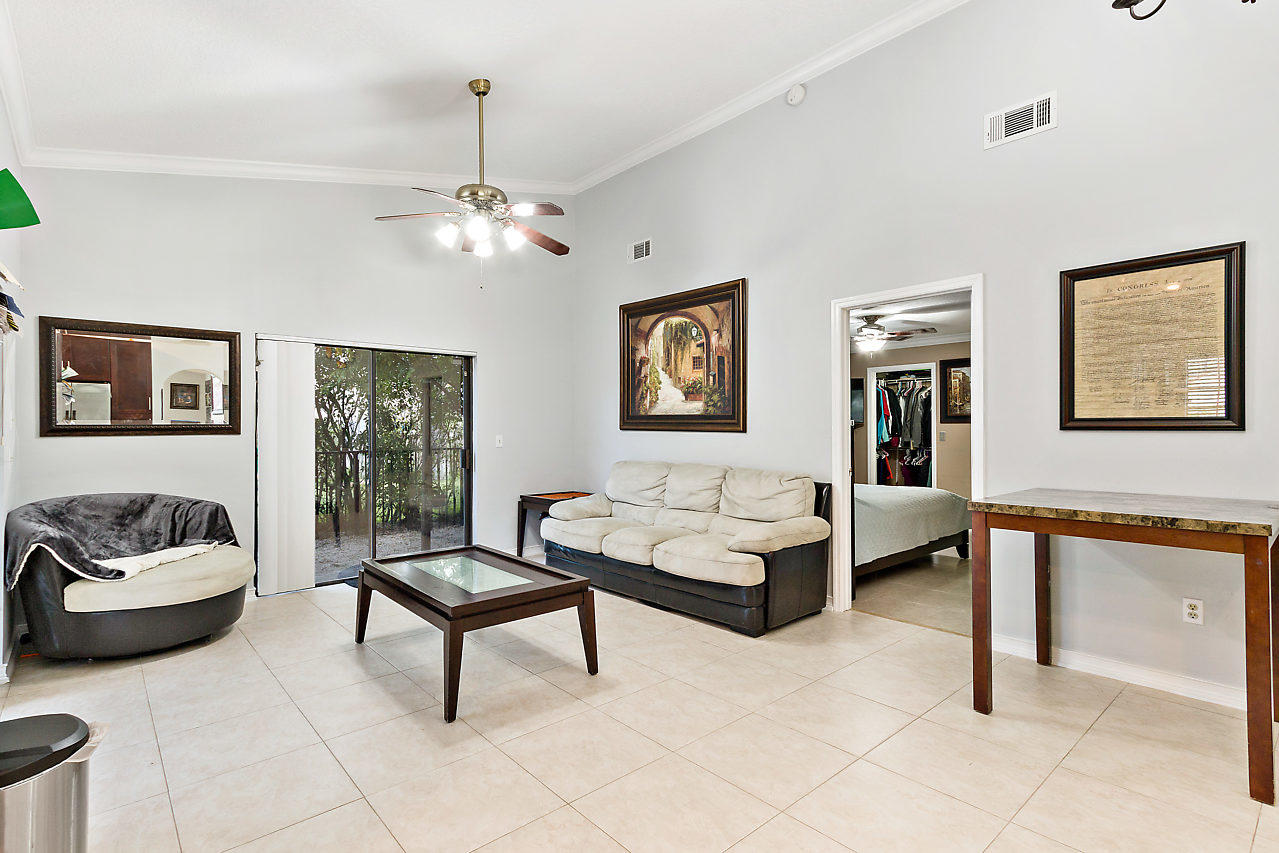 10297 Islander Drive Boca Raton, FL 33498 - Photo 12 of 30 Family Room