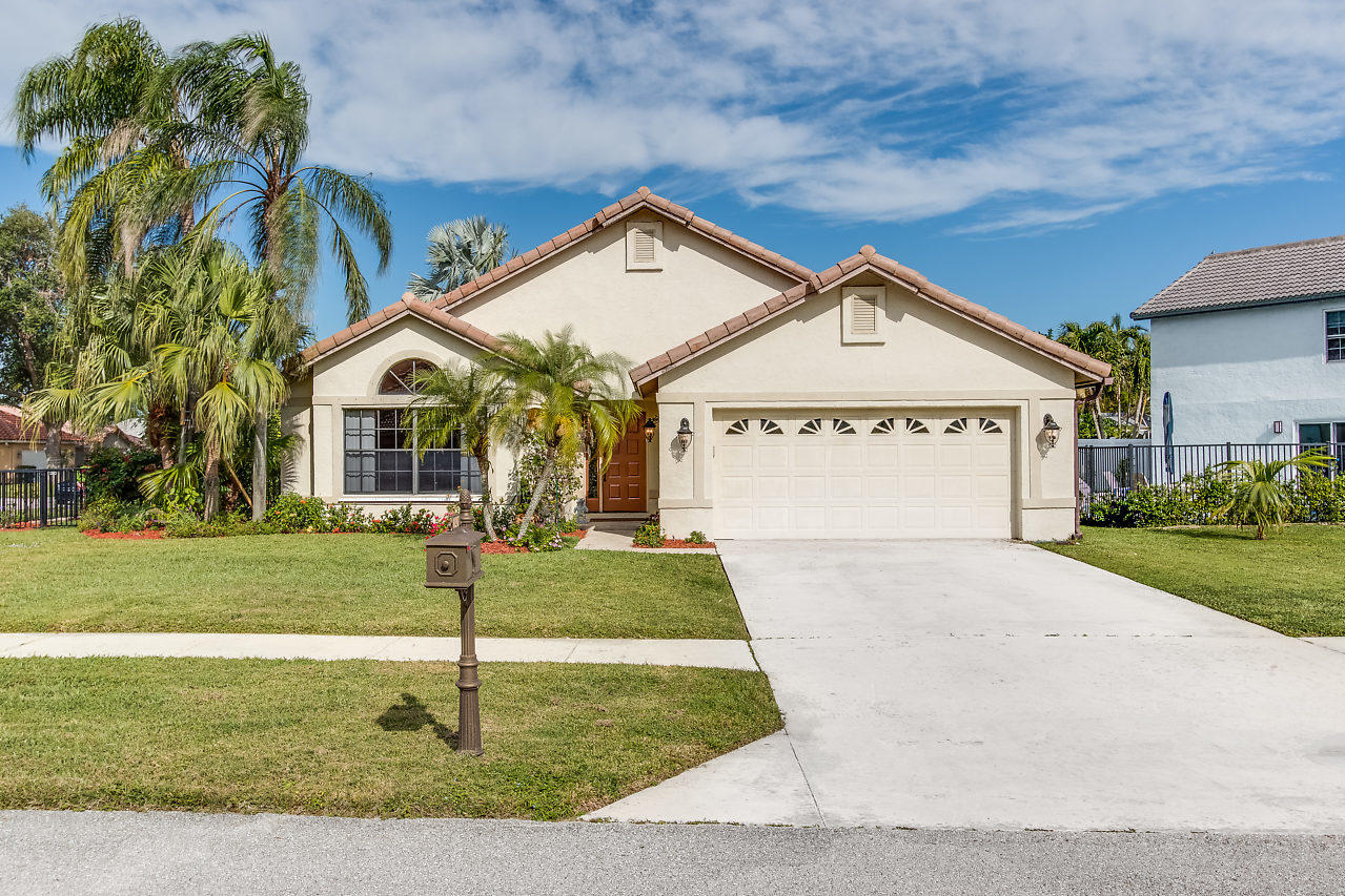 10297 Islander Drive Boca Raton, FL 33498 - Photo 3 of 30 Front Exterior