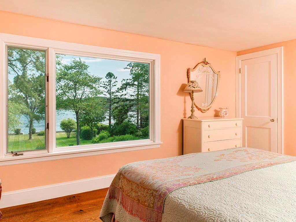 13 Lawson Road Cape Elizabeth, ME 04107 - Photo 20 of 33 Bedroom