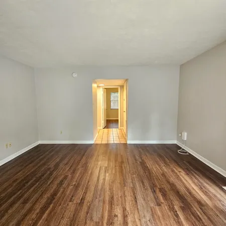 $1,100 | 2006 Bradford Court, Unit B, Tallahassee, FL 32303