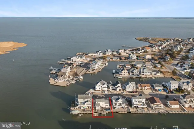 $765,000 | 1407 Hilo Bay Drive, Forked River, NJ 08731