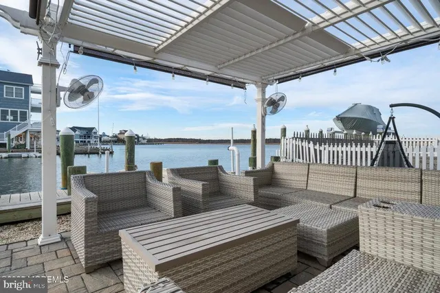 $765,000 | 1407 Hilo Bay Drive, Forked River, NJ 08731