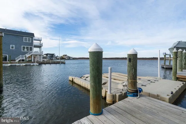 $765,000 | 1407 Hilo Bay Drive, Forked River, NJ 08731