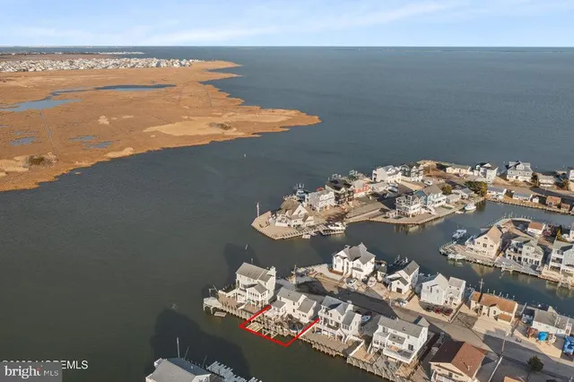 $765,000 | 1407 Hilo Bay Drive, Forked River, NJ 08731