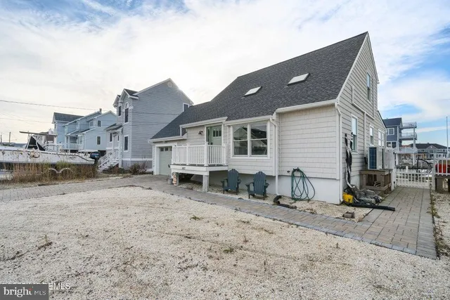 $765,000 | 1407 Hilo Bay Drive, Forked River, NJ 08731