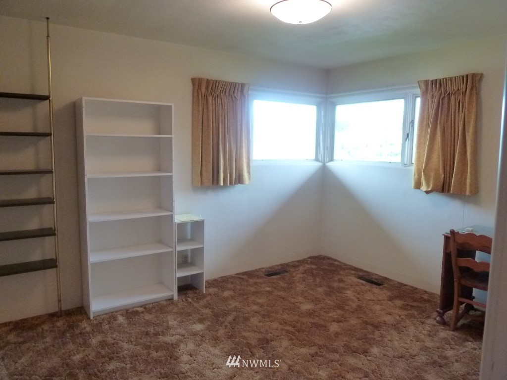 938 Southwest 18th Street Chehalis, WA 98532 - Photo 15 of 25 Gallery Image 15