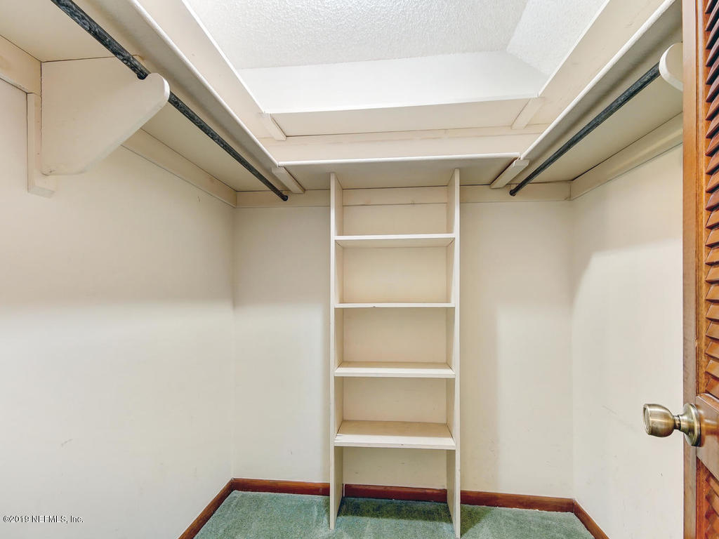 9052 Latimer Road West Jacksonville, FL 32257 - Photo 25 of 38 Master Walk in closet