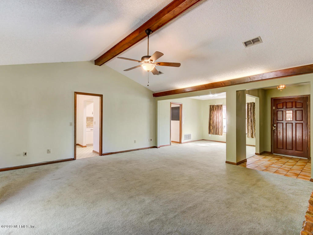 9052 Latimer Road West Jacksonville, FL 32257 - Photo 10 of 38 living rom/dining room combo
