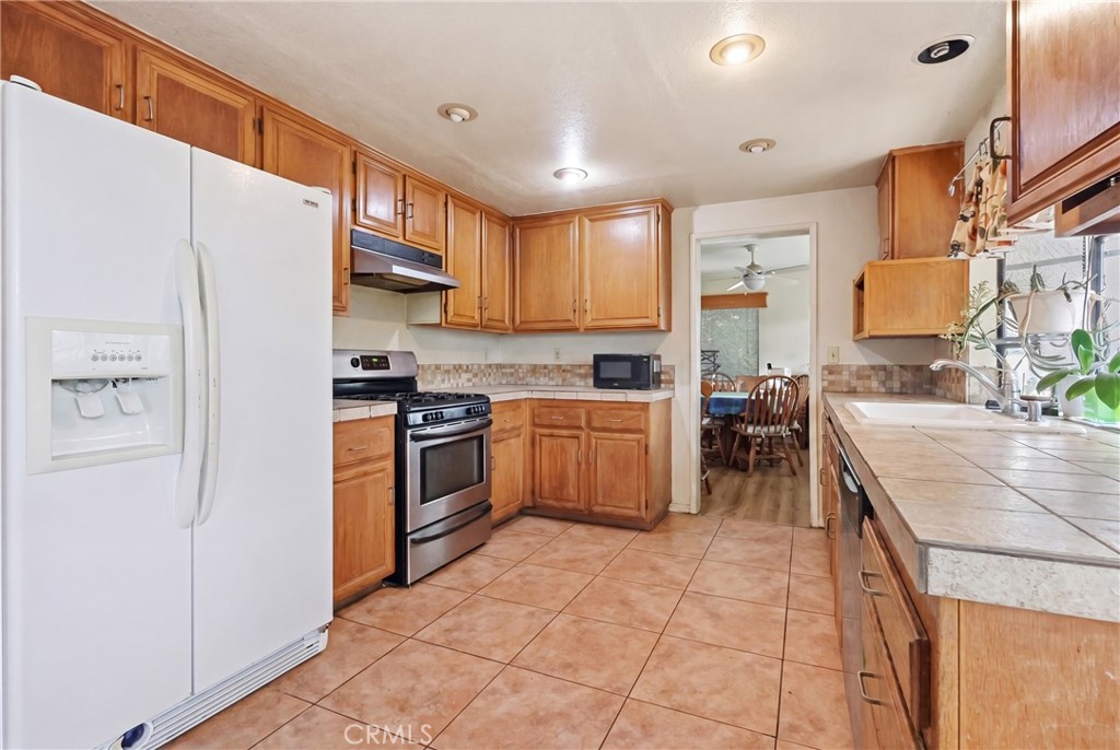 11089 Shiloh Court Rancho Cucamonga, CA 91737 - Photo 27 of 67 Digitally Altered