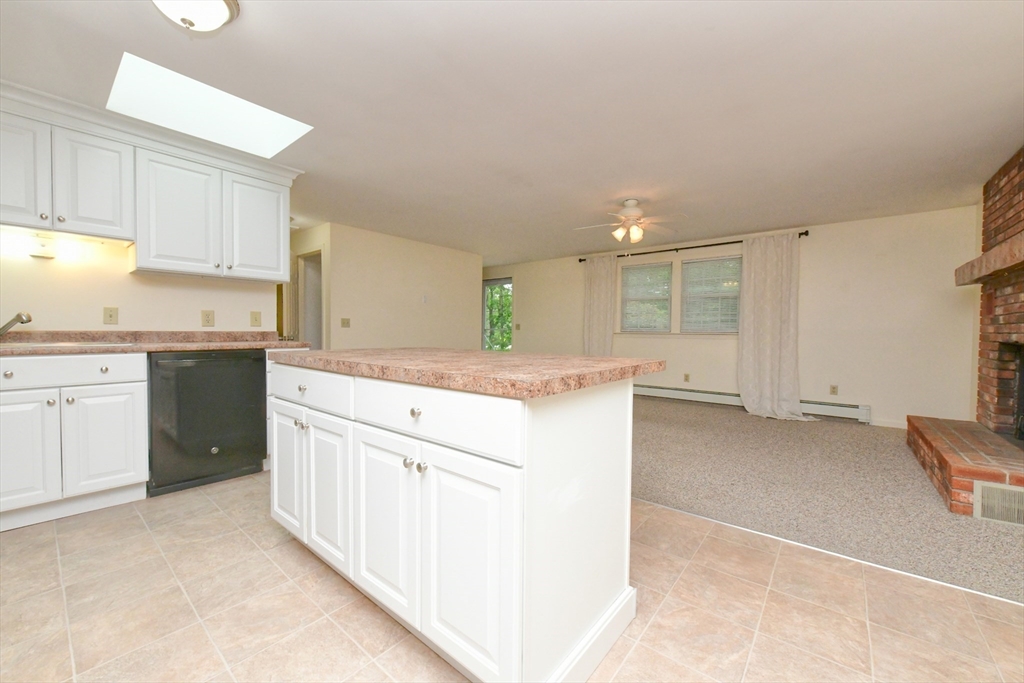 49 Chase Road Sandwich, MA 02537 - Photo 9 of 41