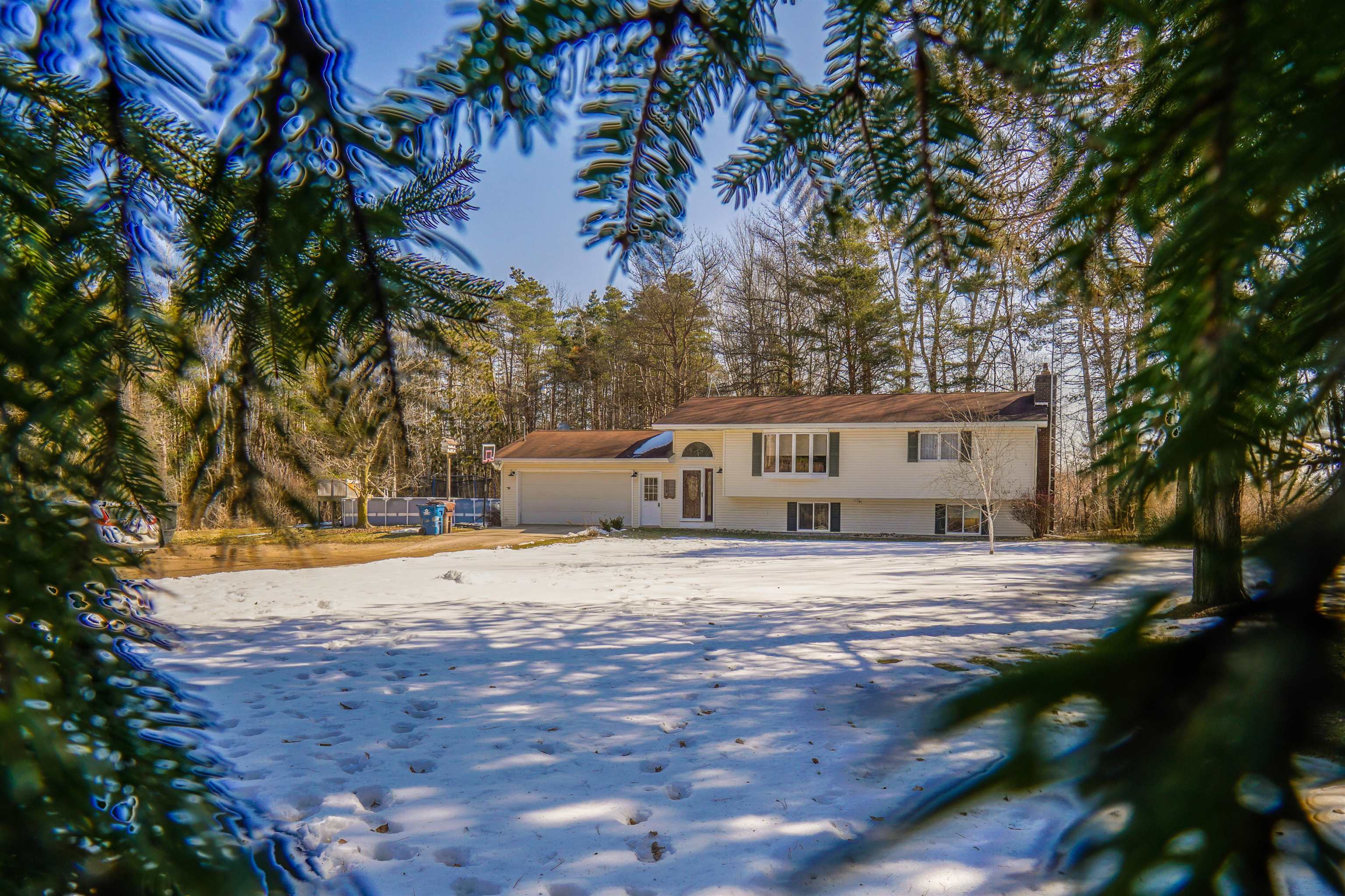 3074 North Lewis Road Coleman, MI 48618 - Photo 2 of 26