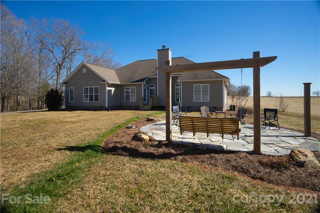 415 Rash Road Olin, NC 28660 - Photo 4 of 48 Gallery Image 4