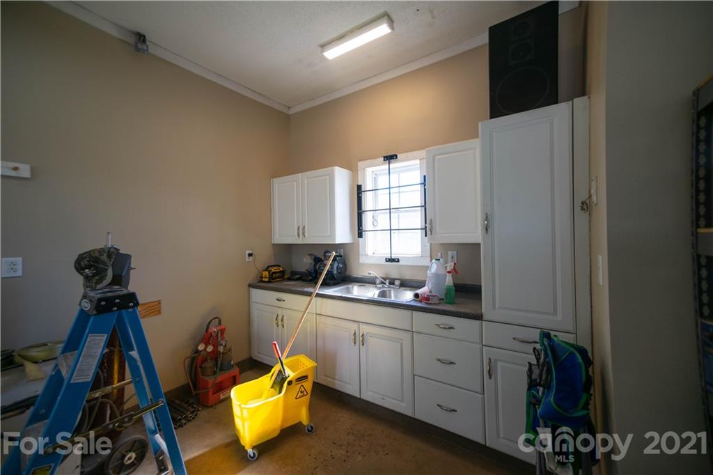 415 Rash Road Olin, NC 28660 - Photo 37 of 48 Gallery Image 37