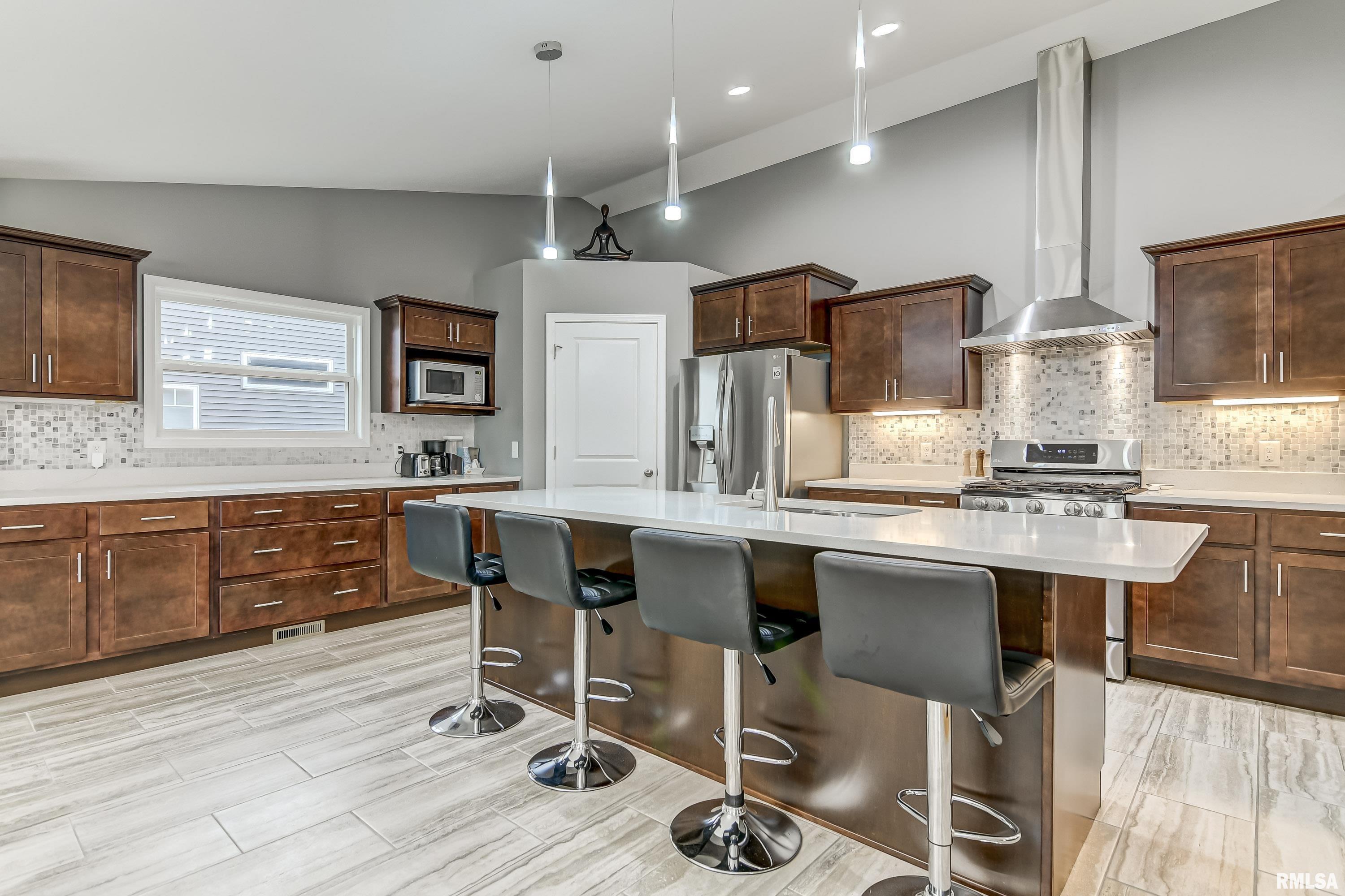 1909 Bent Creek Road Springfield, IL 62711 - Photo 11 of 37