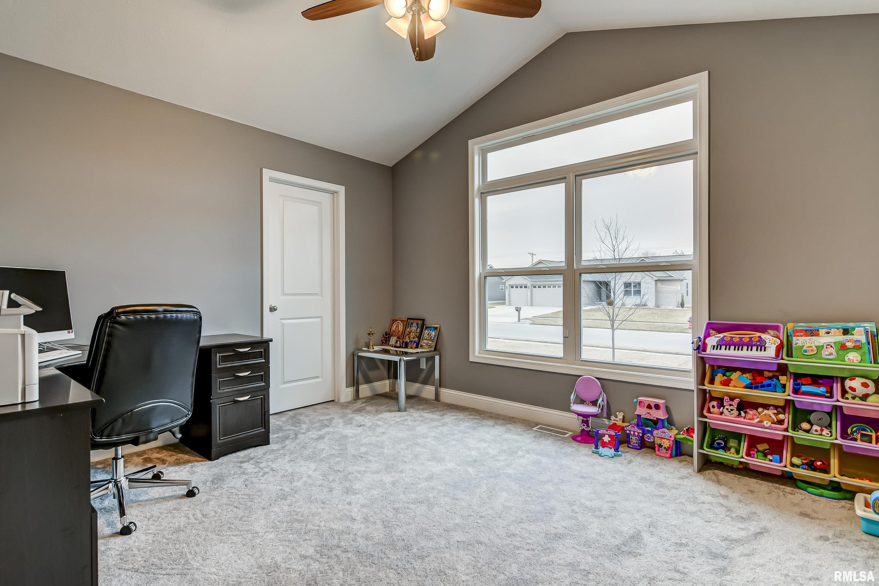 1909 Bent Creek Road Springfield, IL 62711 - Photo 21 of 37