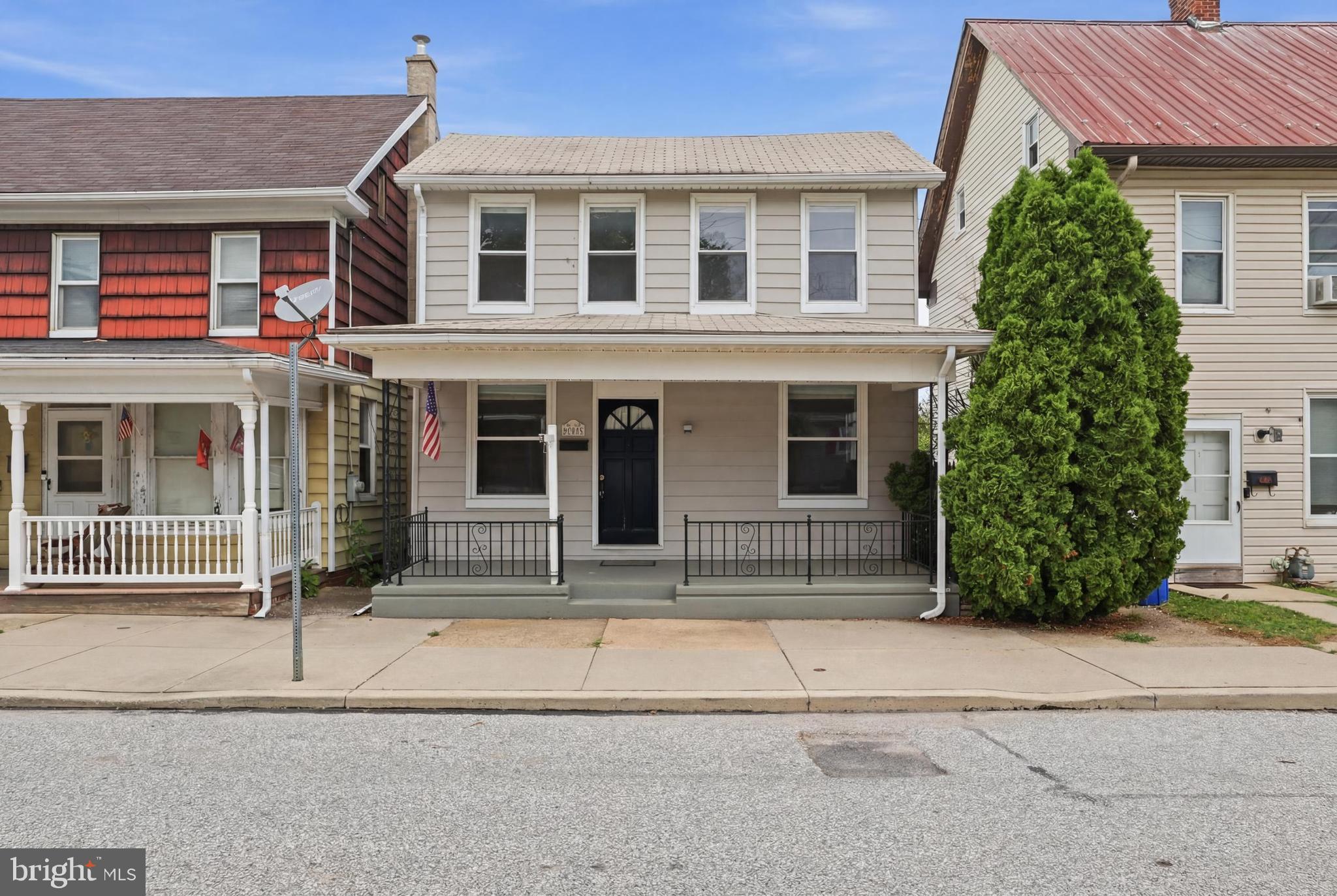 105 East Maple Street Dallastown, PA 17313 - Photo 1 of 54