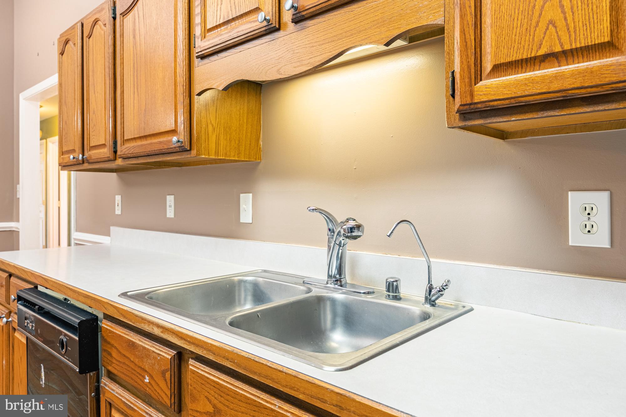 8948 Round Top Road Manassas, VA 20112 - Photo 11 of 35 Kitchen