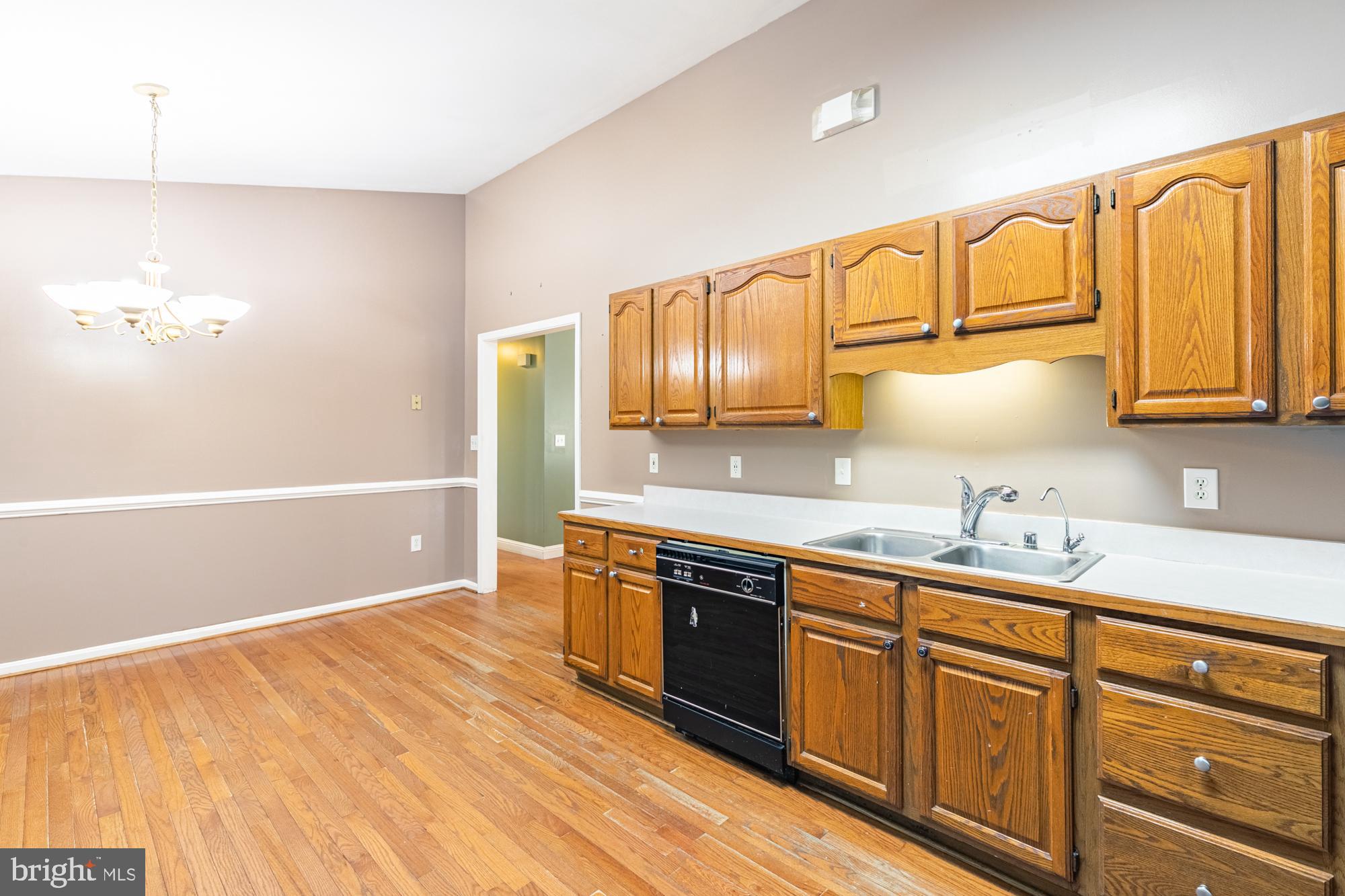 8948 Round Top Road Manassas, VA 20112 - Photo 14 of 35 Kitchen