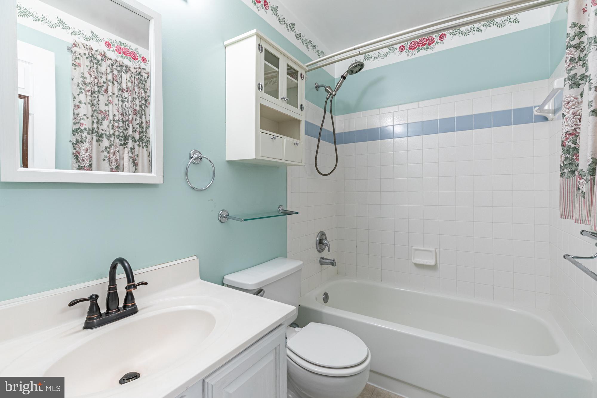 8948 Round Top Road Manassas, VA 20112 - Photo 19 of 35 Full Bath