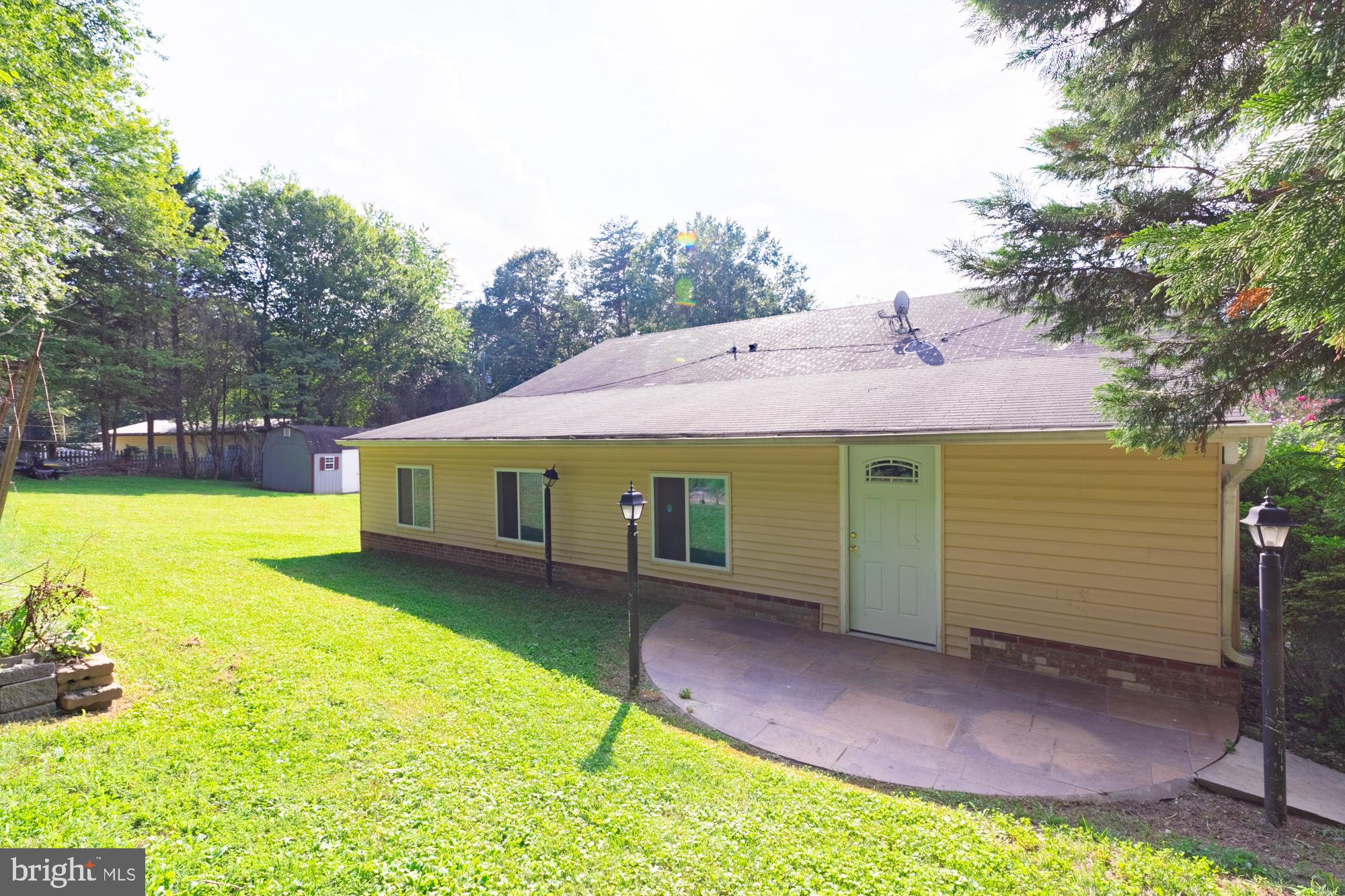 8948 Round Top Road Manassas, VA 20112 - Photo 32 of 35 Rear View