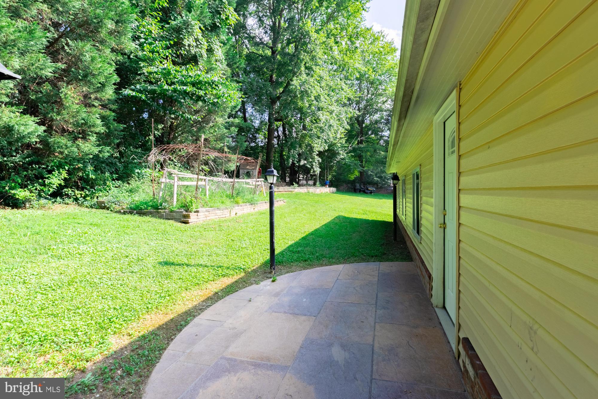 8948 Round Top Road Manassas, VA 20112 - Photo 33 of 35 Outside view