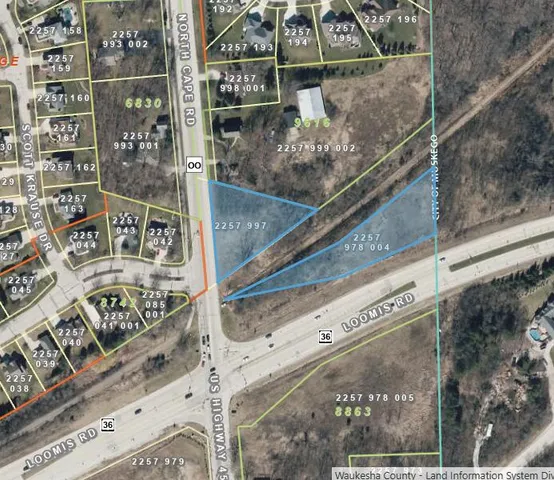 $350,000 | W125S9708 North Cape Road, Muskego, WI 53150