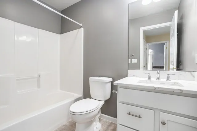 $525,000 | 146 Steamburg Drive, East Leroy, MI 49051