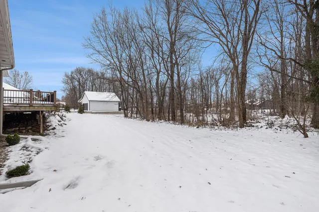 $525,000 | 146 Steamburg Drive, East Leroy, MI 49051