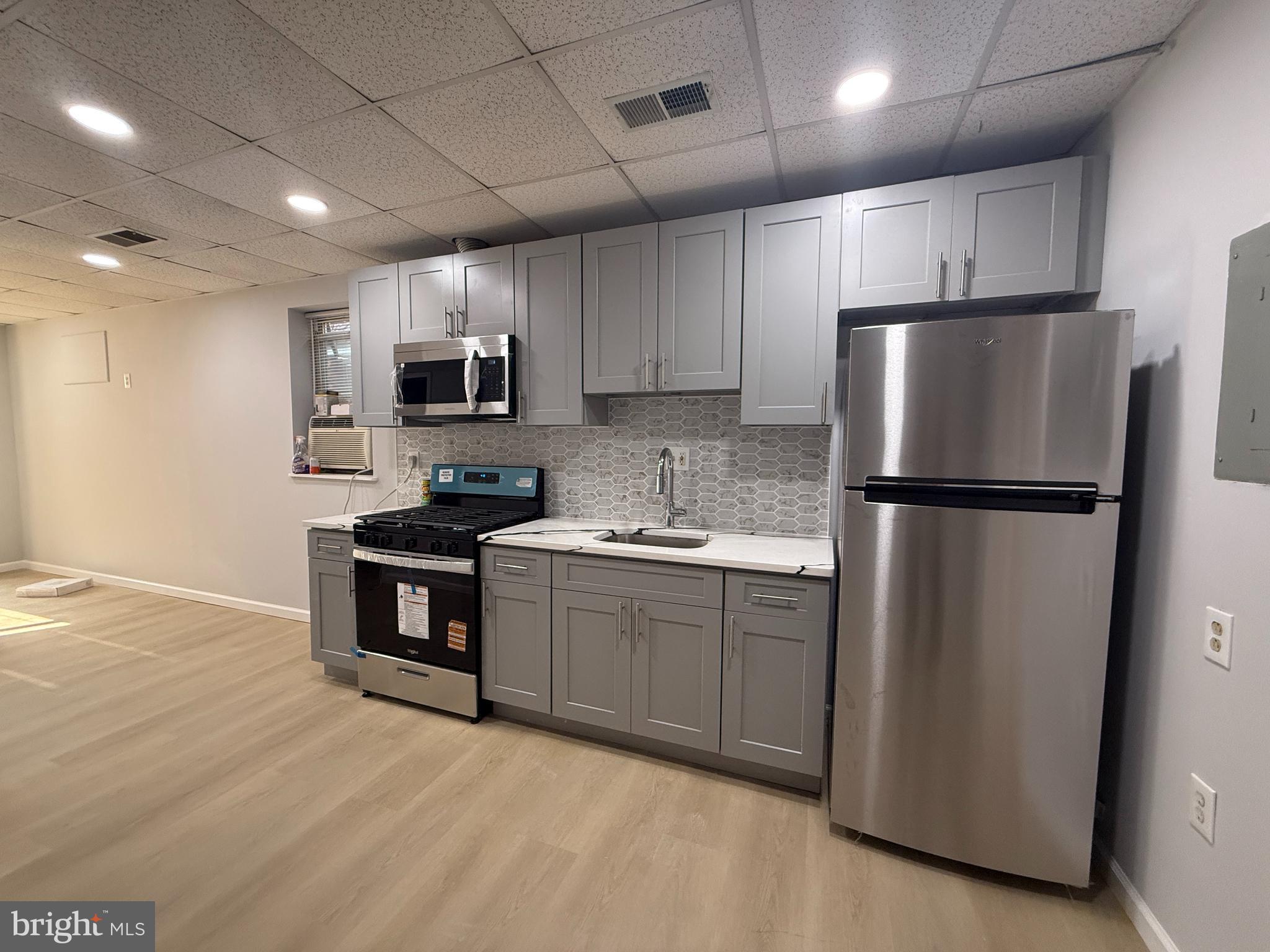 512 South 5th Street, Unit 3 Philadelphia, PA 19147 - Photo 2 of 13