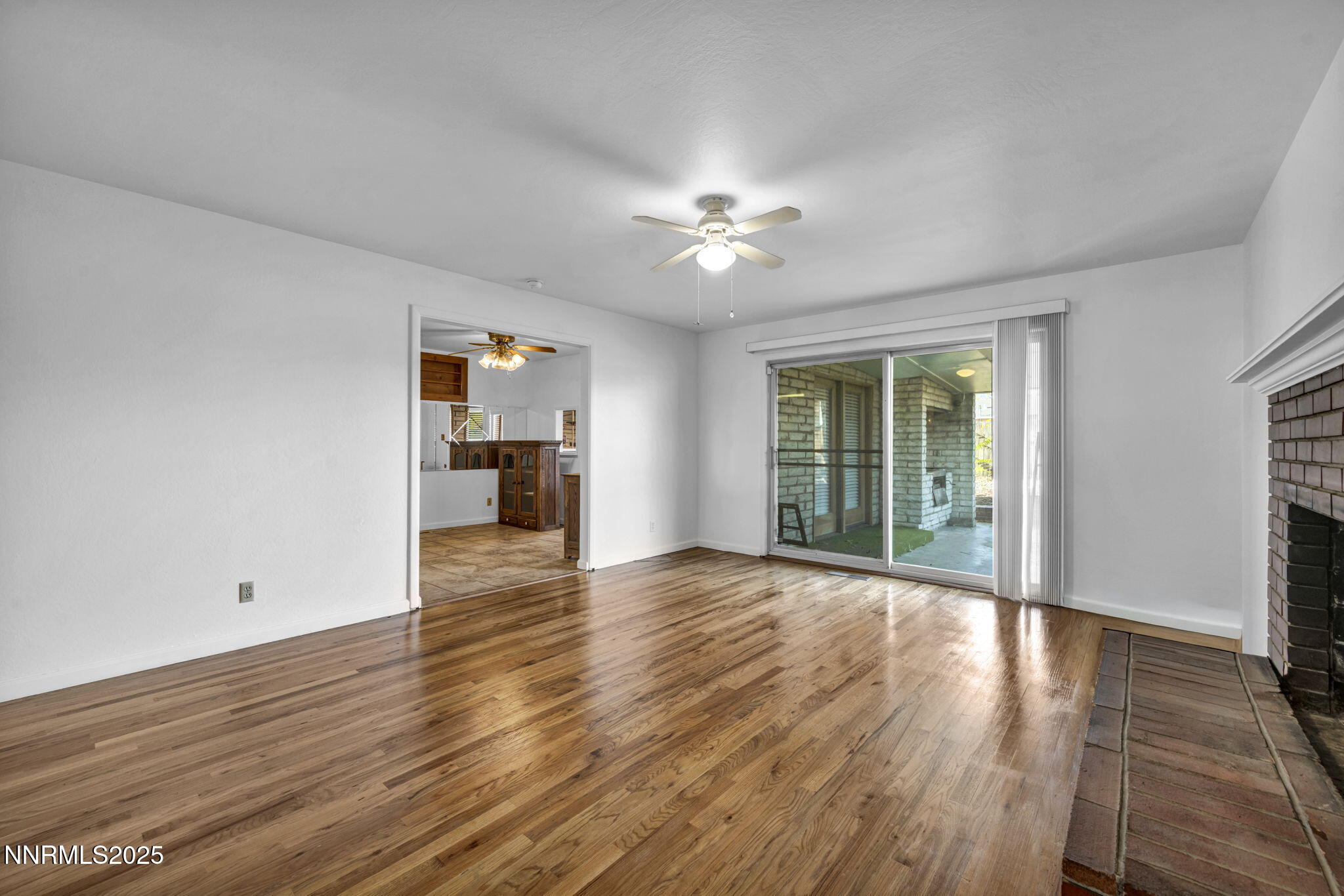 635 Cordone Avenue Reno, NV 89502 - Photo 5 of 40 26-web-or-mls-635-cordone-ave